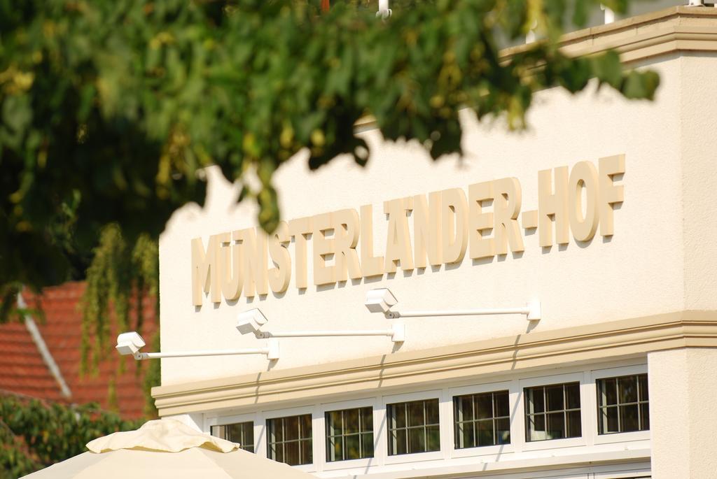 Muensterlaender Hof Hotel Cloppenburg Buitenkant foto