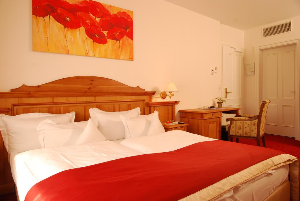 Muensterlaender Hof Hotel Cloppenburg Buitenkant foto